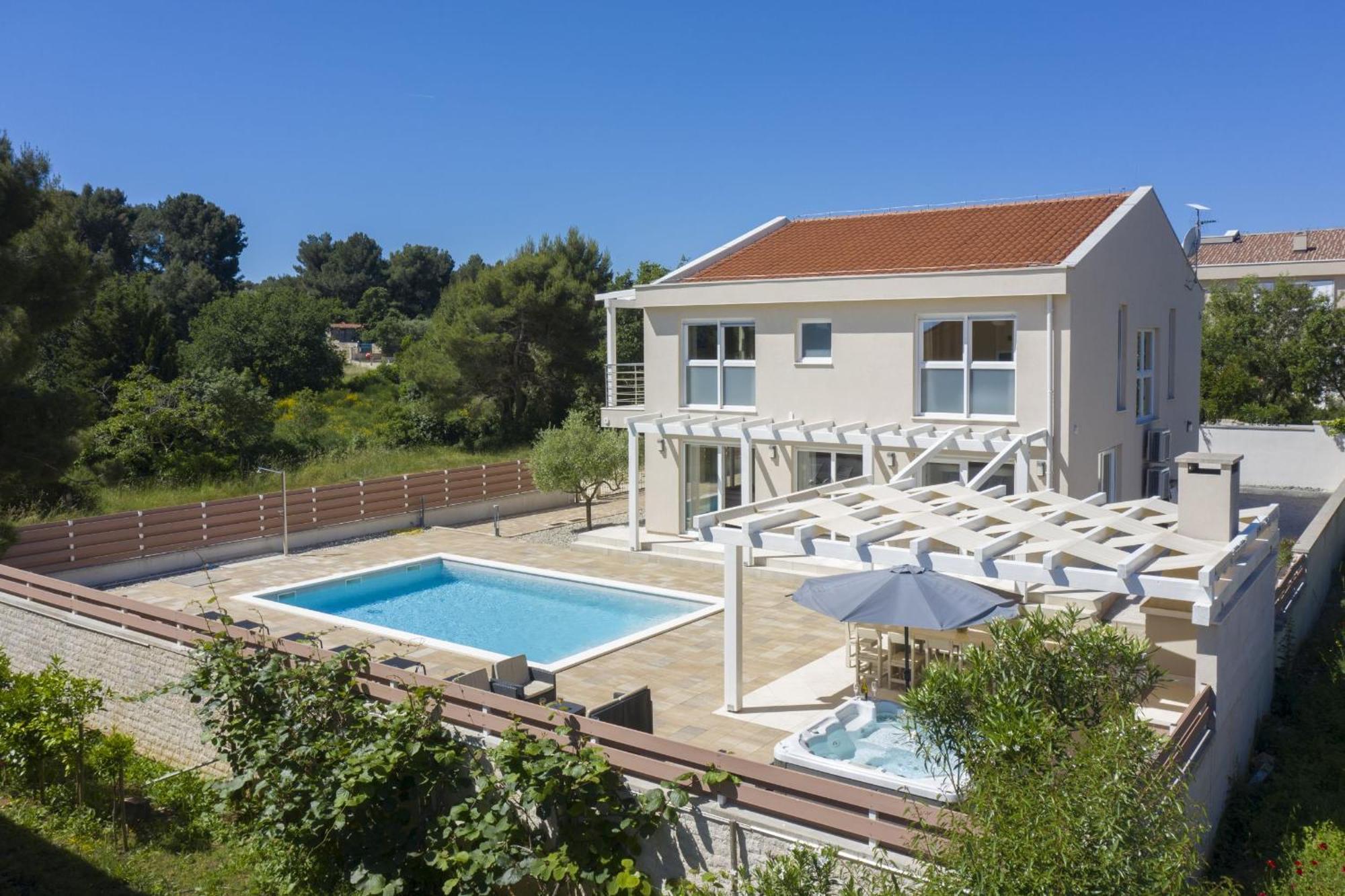 Villa Olivia - New And Modern House With Pool, Souna, Jacuzzi & Playground, Liznjan - Istra Exterior foto