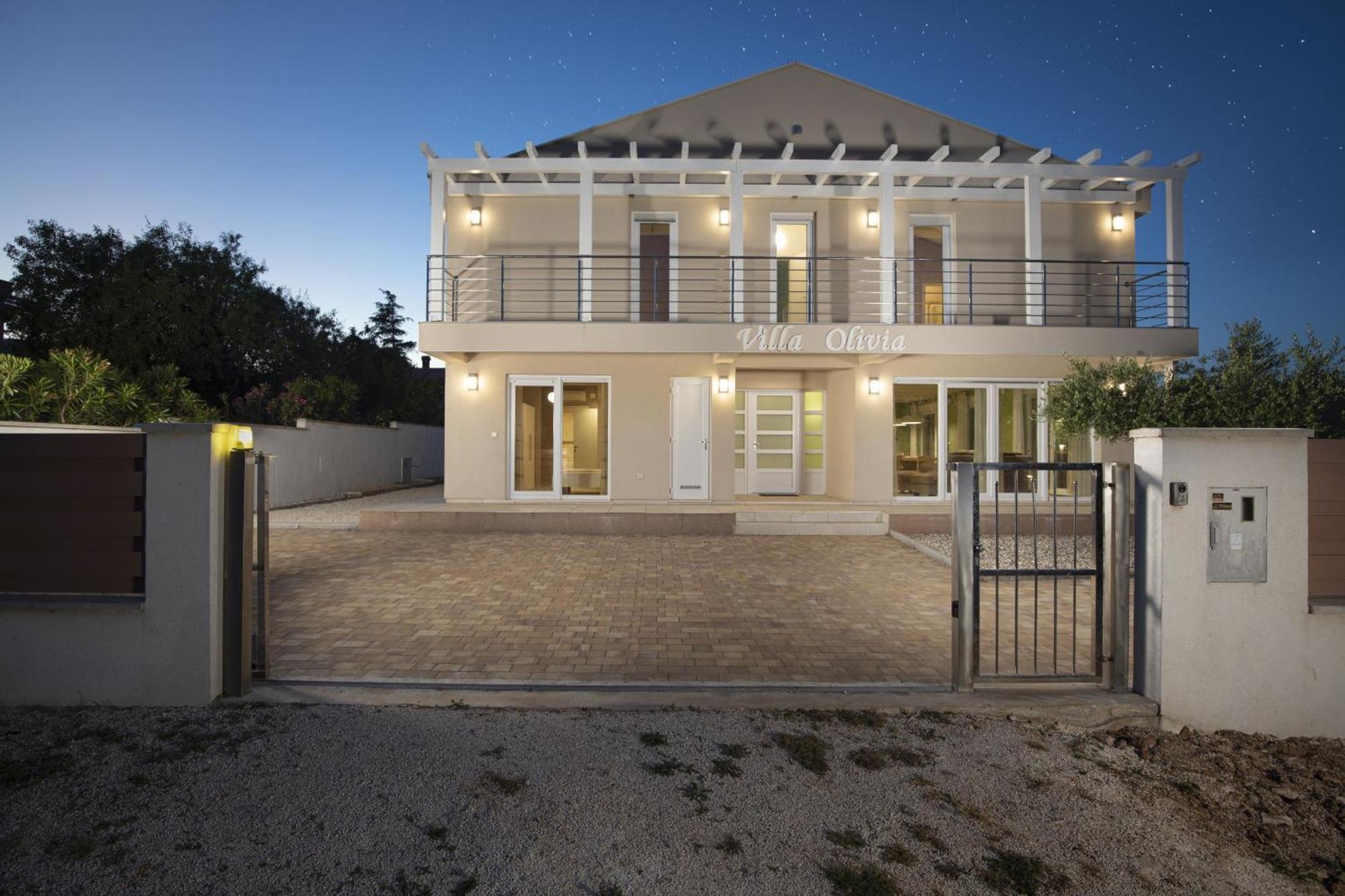 Villa Olivia - New And Modern House With Pool, Souna, Jacuzzi & Playground, Liznjan - Istra Exterior foto