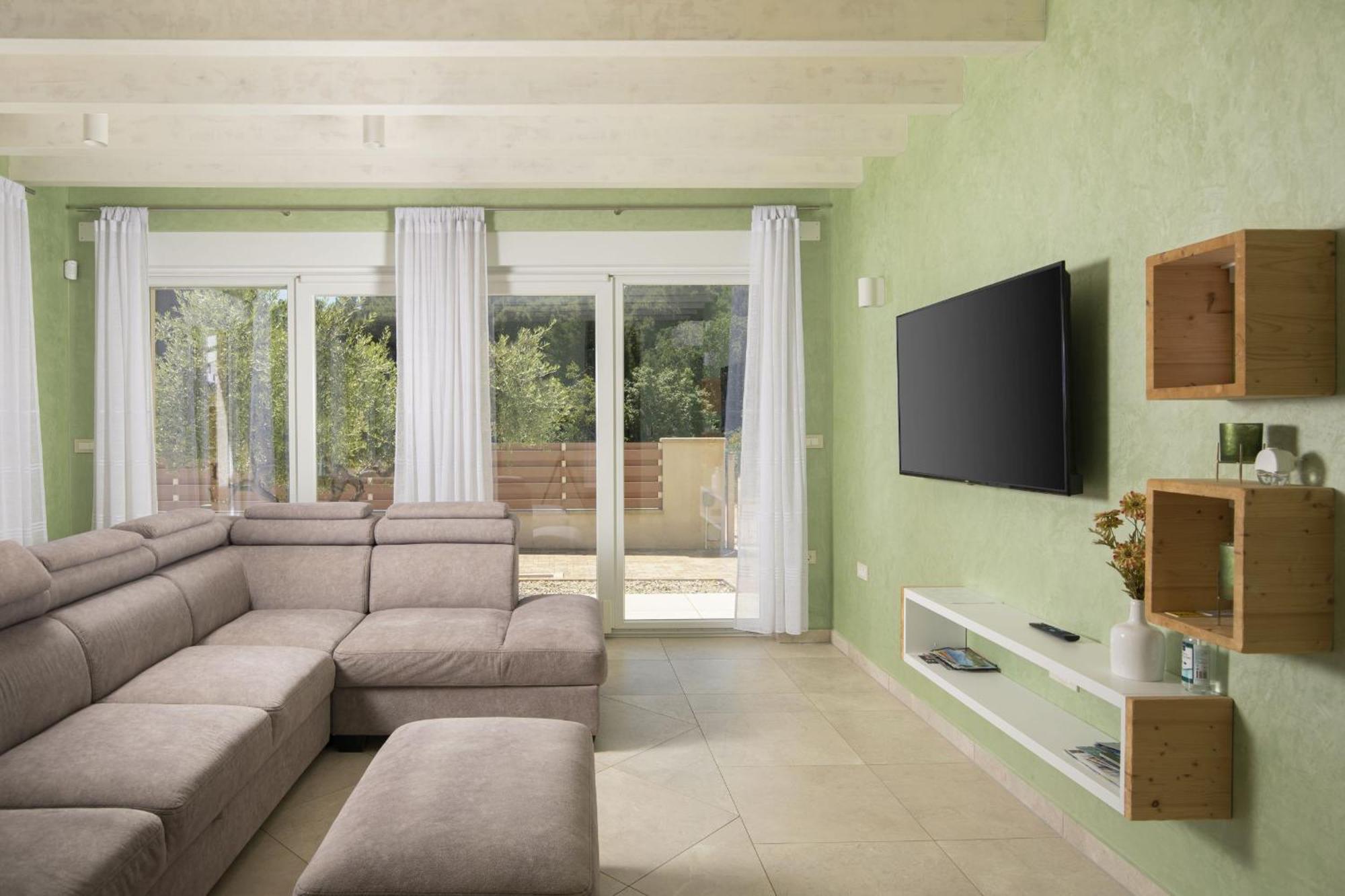 Villa Olivia - New And Modern House With Pool, Souna, Jacuzzi & Playground, Liznjan - Istra Exterior foto