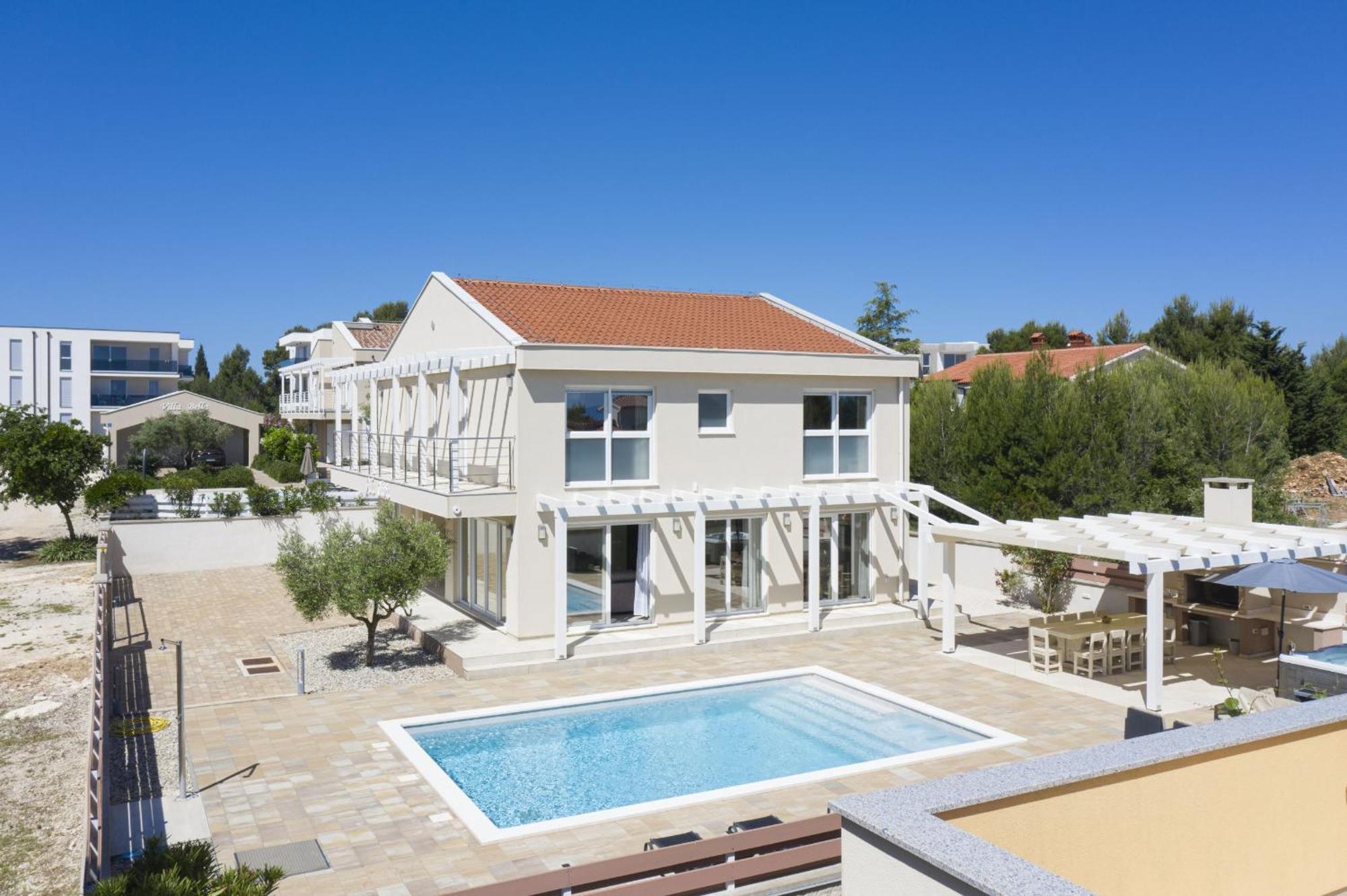 Villa Olivia - New And Modern House With Pool, Souna, Jacuzzi & Playground, Liznjan - Istra Exterior foto
